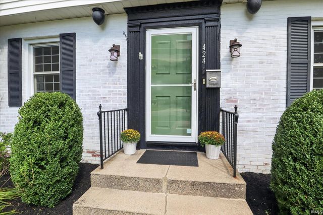 424 Miami Club Drive, Mishawaka, IN 46544