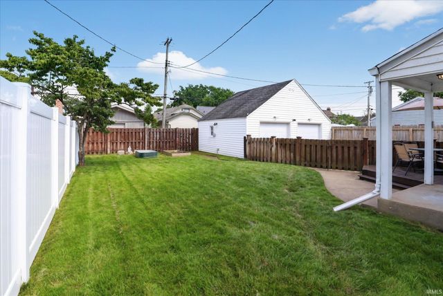 424 Miami Club Drive, Mishawaka, IN 46544
