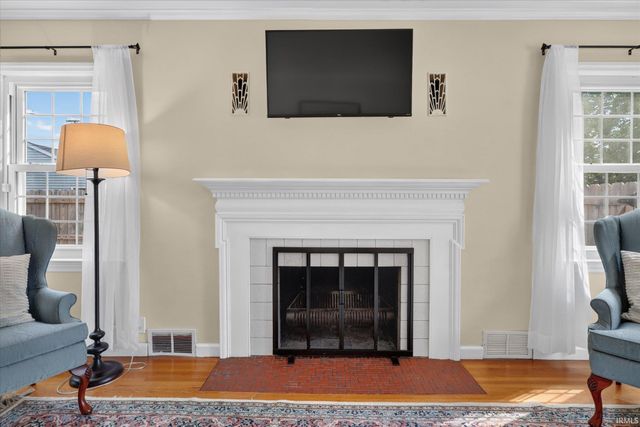 424 Miami Club Drive, Mishawaka, IN 46544