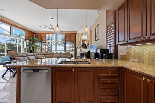 18991 CROOKED LANE, Lutz, FL 33548