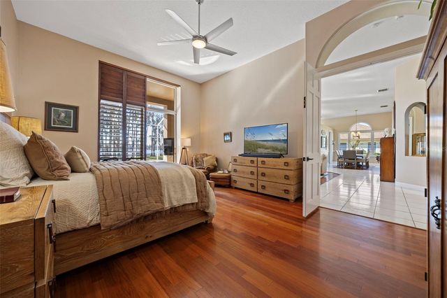 18991 CROOKED LANE, Lutz, FL 33548