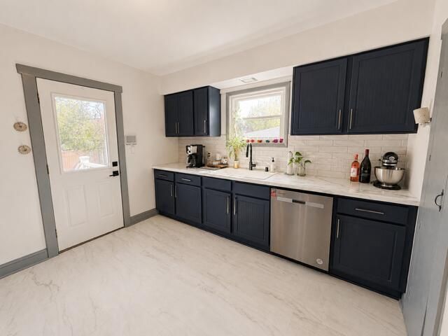 2327 Buchanan ROAD, Kenosha, WI 53143