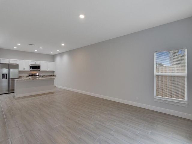 2465 87th Avenue, Vero Beach, FL 32966