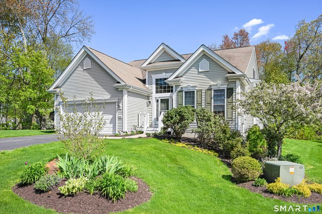 505 Traditions Court South 505, Oxford, CT 06478