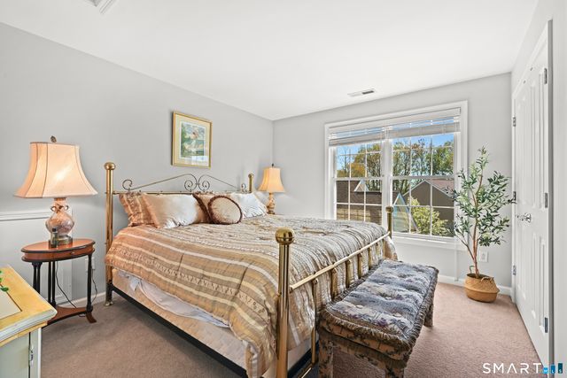 505 Traditions Court South 505, Oxford, CT 06478