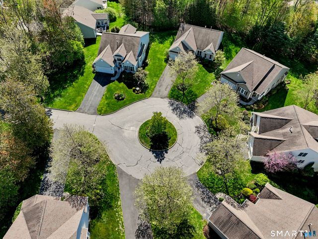505 Traditions Court South 505, Oxford, CT 06478