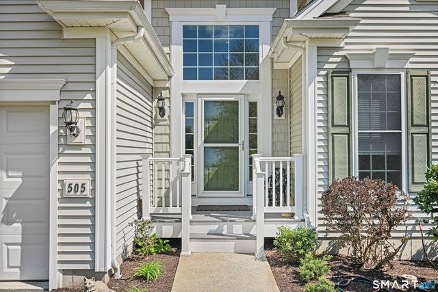 505 Traditions Court South 505, Oxford, CT 06478