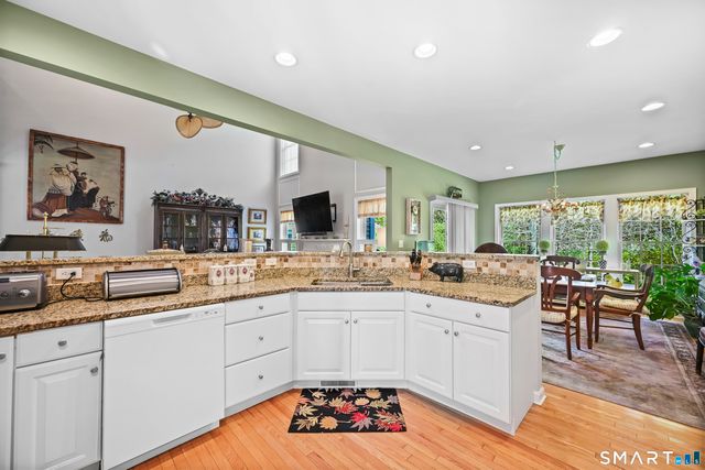 505 Traditions Court South 505, Oxford, CT 06478
