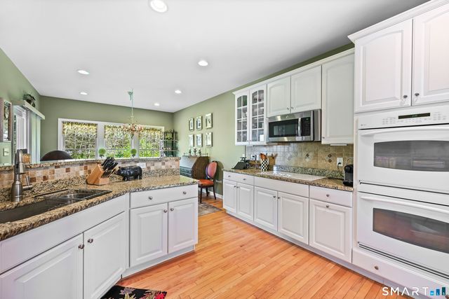 505 Traditions Court South 505, Oxford, CT 06478