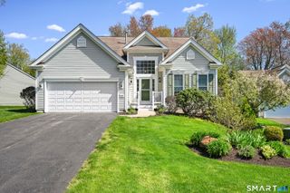 505 Traditions Court South 505, Oxford, CT 06478
