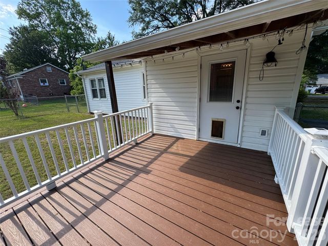 108 Morris Avenue, Mount Holly, NC 28120
