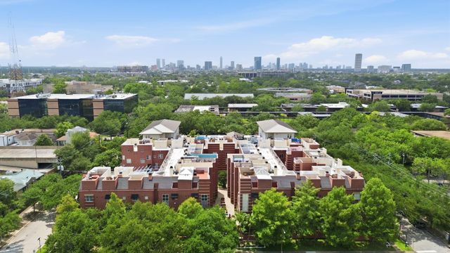 4004 Montrose Boulevard 18D, Houston, TX 77006