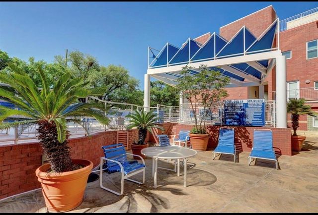 4004 Montrose Boulevard 18D, Houston, TX 77006