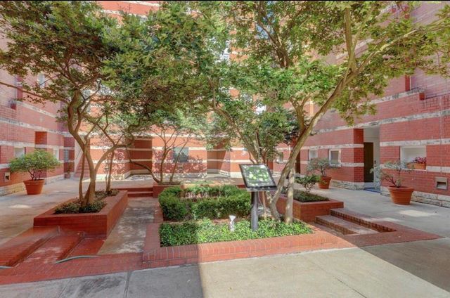 4004 Montrose Boulevard 18D, Houston, TX 77006