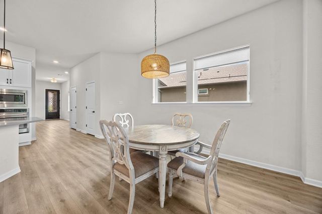 117 Monterey Oak TRL, Georgetown, TX 78628