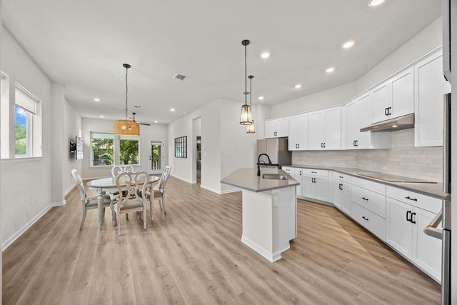 117 Monterey Oak TRL, Georgetown, TX 78628