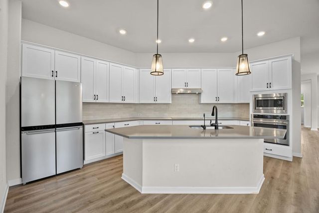 117 Monterey Oak TRL, Georgetown, TX 78628