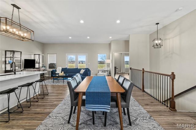 2426 Sunset Ridge Drive, Columbia, IL 62236