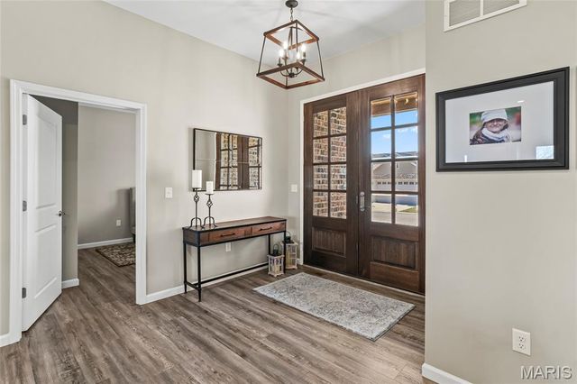 2426 Sunset Ridge Drive, Columbia, IL 62236