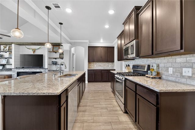 8122 Osprey St, Corpus Christi, TX 78414