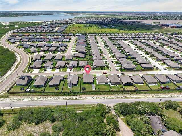 8122 Osprey St, Corpus Christi, TX 78414