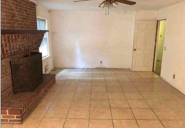 2680 Headland Drive, East Point, GA 30344