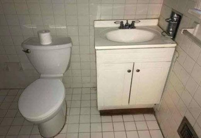 2680 Headland Drive, East Point, GA 30344