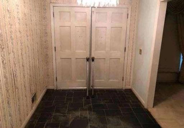 2680 Headland Drive, East Point, GA 30344