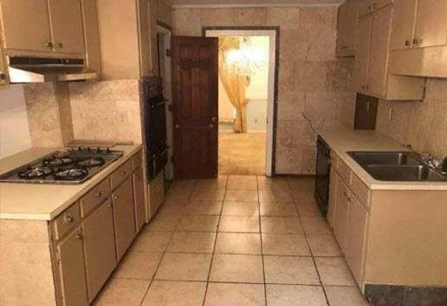 2680 Headland Drive, East Point, GA 30344