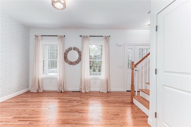 43 Kenyon Hill Trail, Richmond, RI 02898