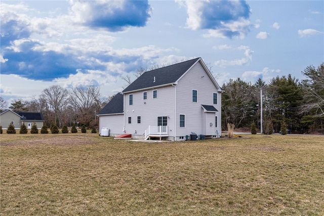 43 Kenyon Hill Trail, Richmond, RI 02898