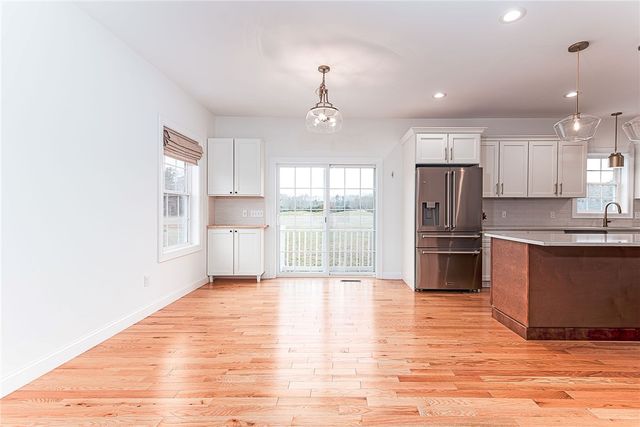 43 Kenyon Hill Trail, Richmond, RI 02898