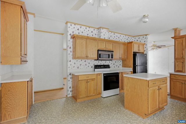 19394 LOUISA RD, Louisa, VA 23093