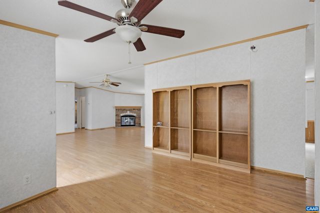 19394 LOUISA RD, Louisa, VA 23093