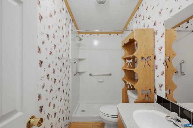 19394 LOUISA RD, Louisa, VA 23093