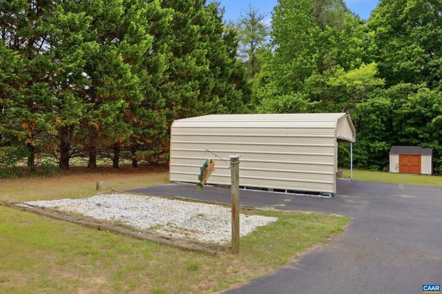 19394 LOUISA RD, Louisa, VA 23093