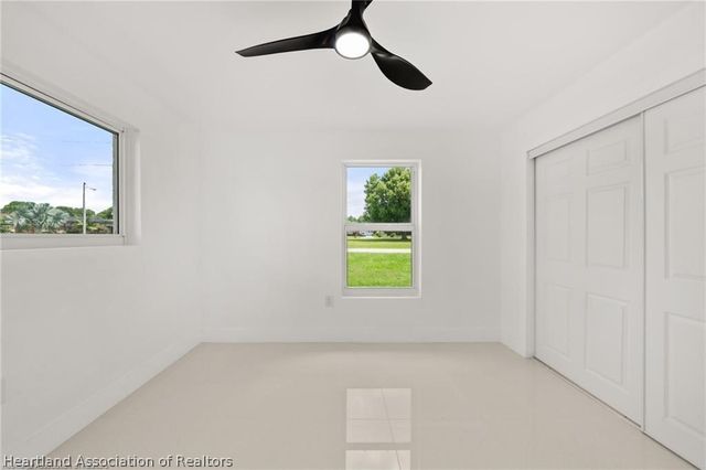 107 Lakefront Lane NW, Lake Placid, FL 33852