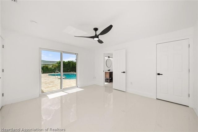 107 Lakefront Lane NW, Lake Placid, FL 33852