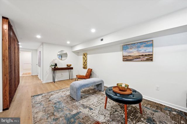 443 W ABBOTTSFORD AVENUE, Philadelphia, PA 19144