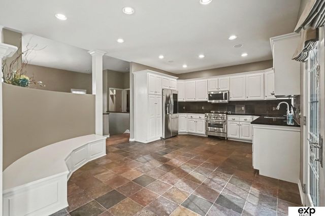 3105 N 161 Avenue, Omaha, NE 68116