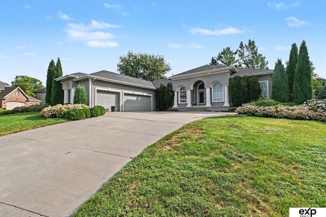 3105 N 161 Avenue, Omaha, NE 68116