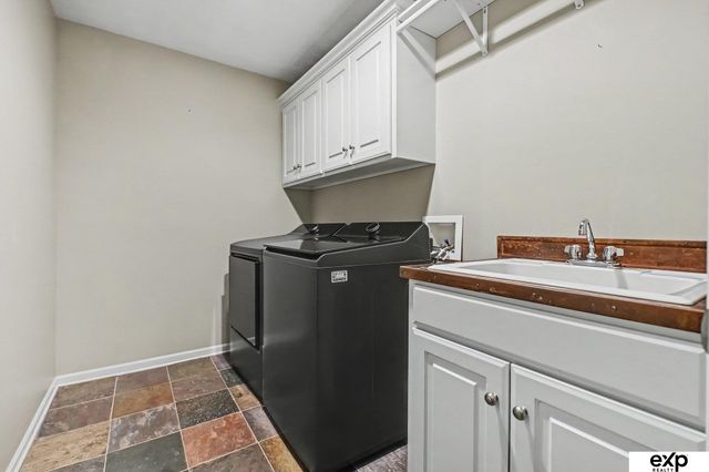 3105 N 161 Avenue, Omaha, NE 68116