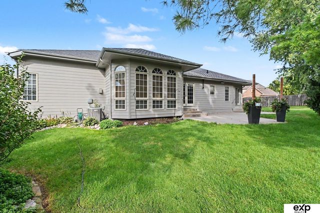 3105 N 161 Avenue, Omaha, NE 68116