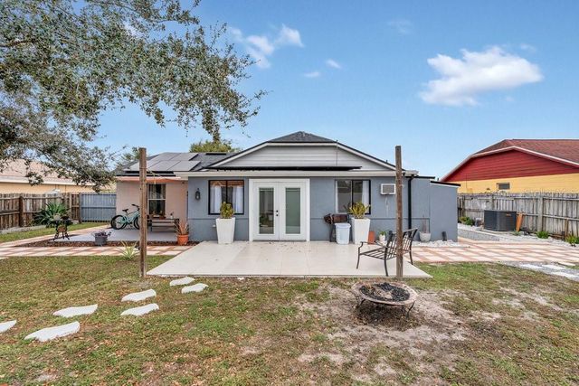 120 CAMPECHE LANE, Kissimmee, FL 34743