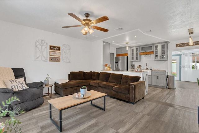 120 CAMPECHE LANE, Kissimmee, FL 34743