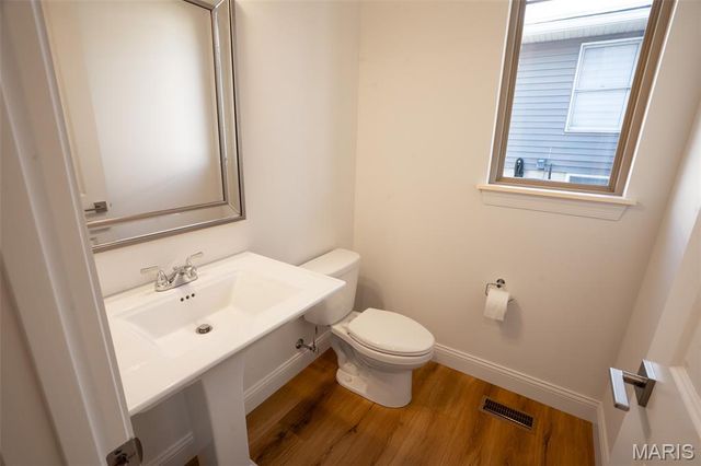 339 Caroline Avenue, Kirkwood, MO 63122