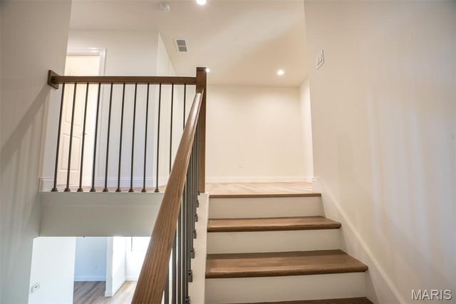 339 Caroline Avenue, Kirkwood, MO 63122