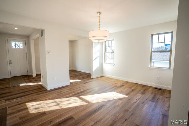 339 Caroline Avenue, Kirkwood, MO 63122