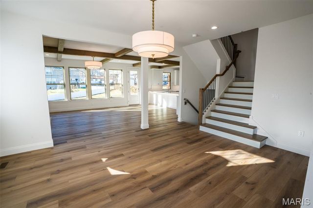 339 Caroline Avenue, Kirkwood, MO 63122