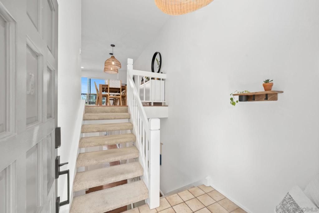 Image 13 of property listing at 3705 Balboa Terrace A, San Diego, CA 92117